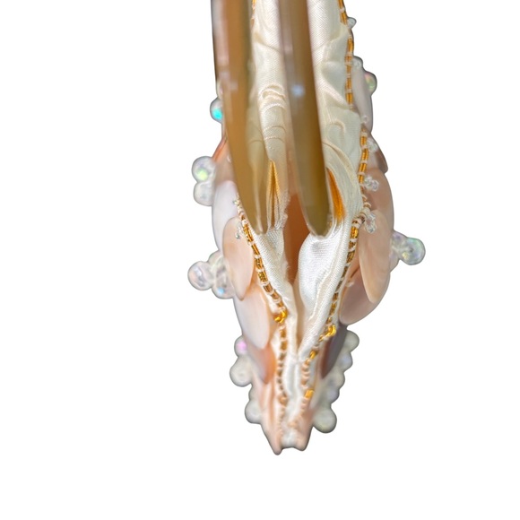 Chan Luu Iridescent Shell Wristlet - Picture 4 of 11